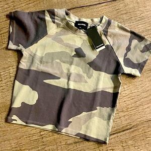 Monrow Crop Camo Tee- XS,S
